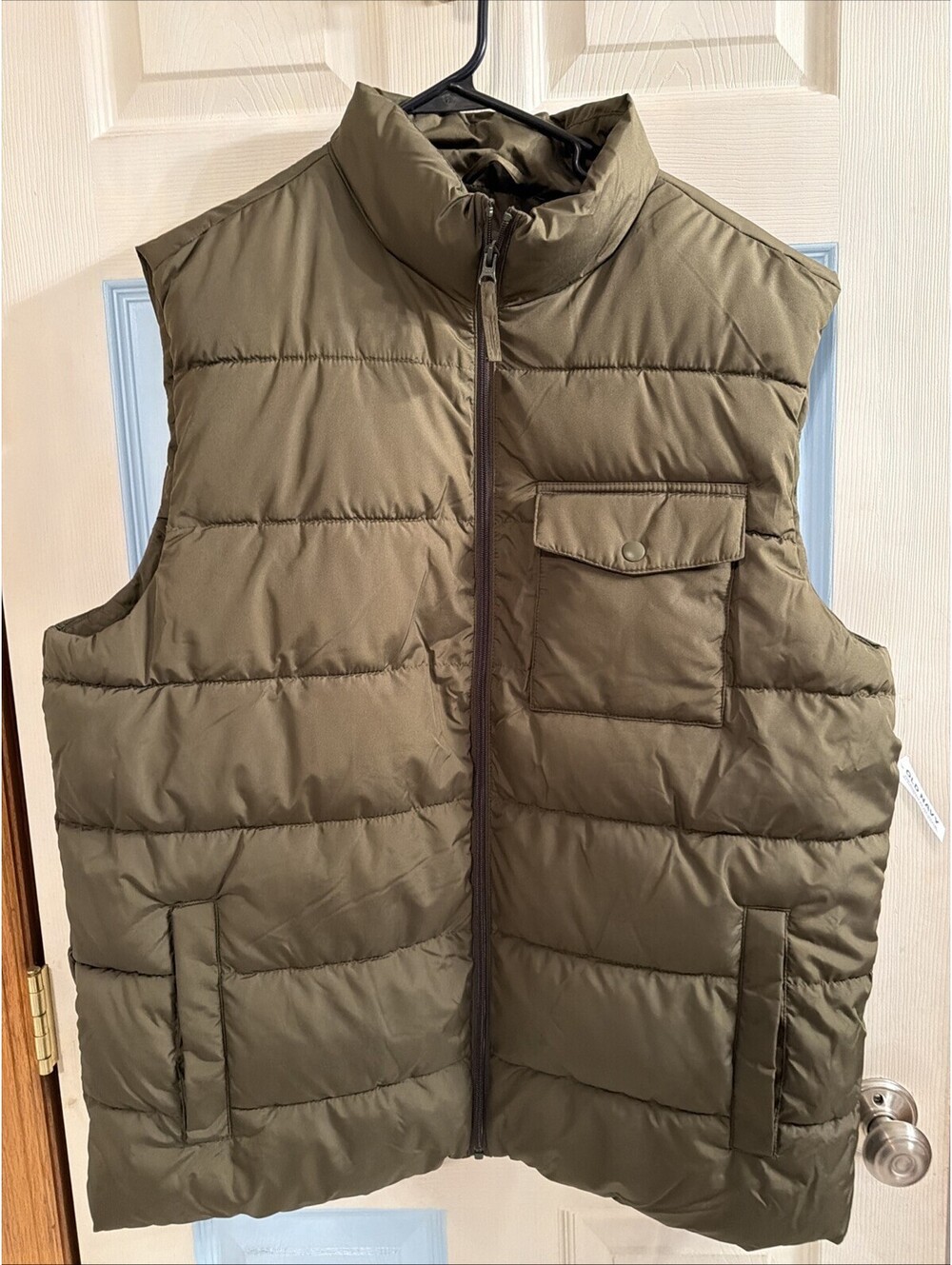 Old Navy Vest Mens Extra Large Tall Army green Puffer Full Zip Outdoor Pockets